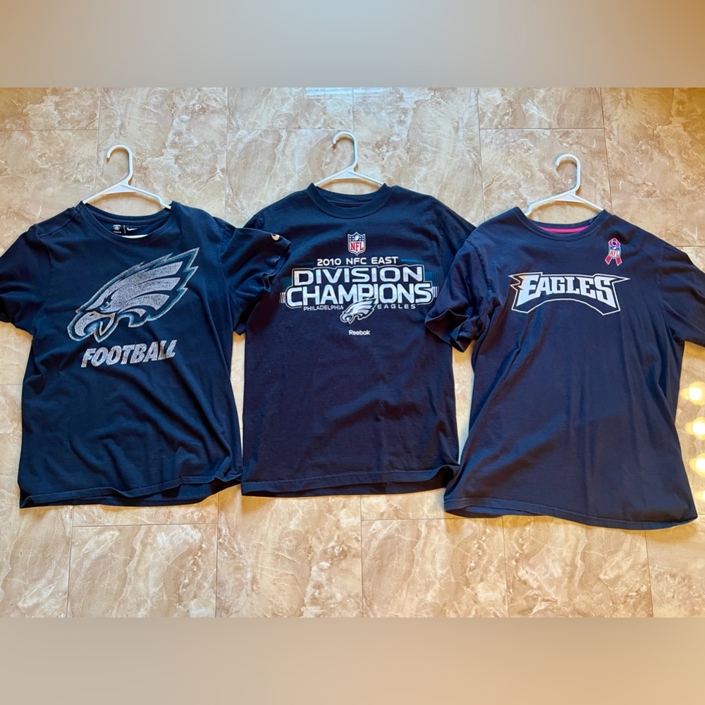 Philadelphia Eagles Memorabilia T-shirts Men’s  M